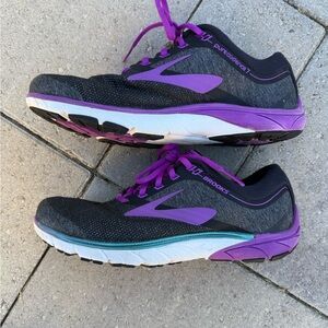 Brooks Women's PureCadence Athletic Shoes Womens Size 11- Black and Purple